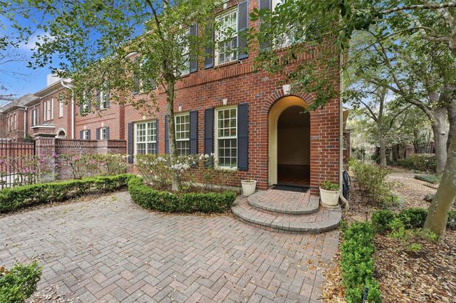 3210 Maroneal Street, Houston, TX 77025