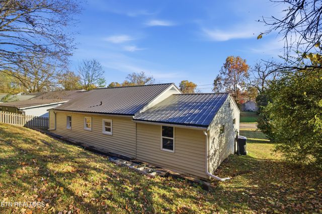 5255 Mcintyre Rd, Knoxville, TN 37914