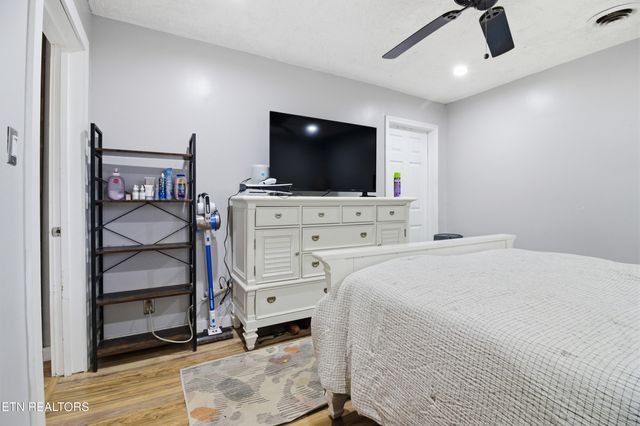 5255 Mcintyre Rd, Knoxville, TN 37914