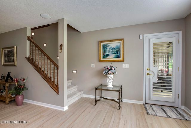 162 Tanasi Lagoon Drive, Loudon, TN 37774