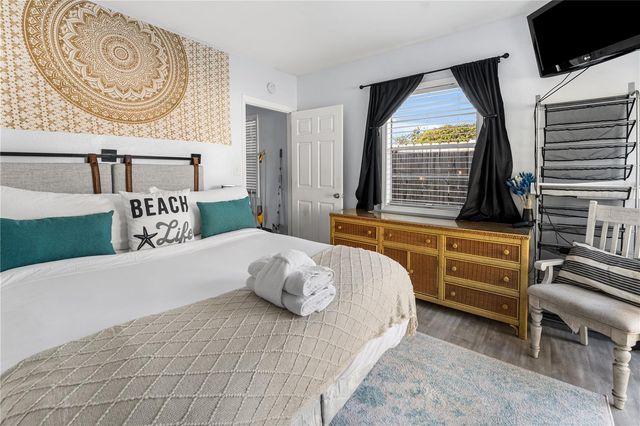 2114 59TH STREET S, Gulfport, FL 33707