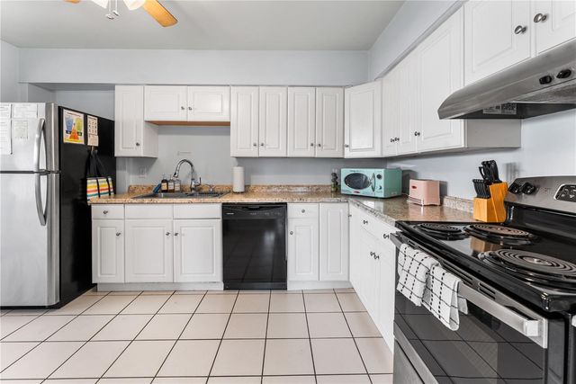 2114 59TH STREET S, Gulfport, FL 33707