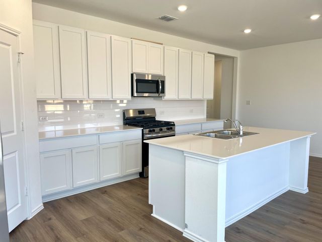 234 Magalia LN, Kyle, TX 78640