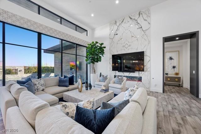 10974 Sanctuary Cove Court, Las Vegas, NV 89135