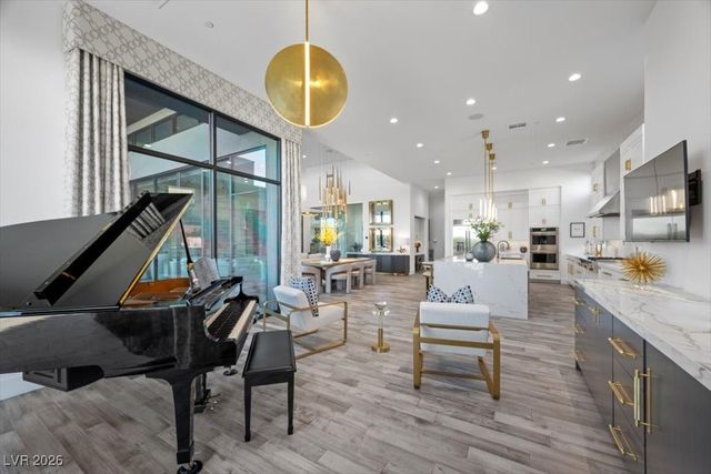 10974 Sanctuary Cove Court, Las Vegas, NV 89135