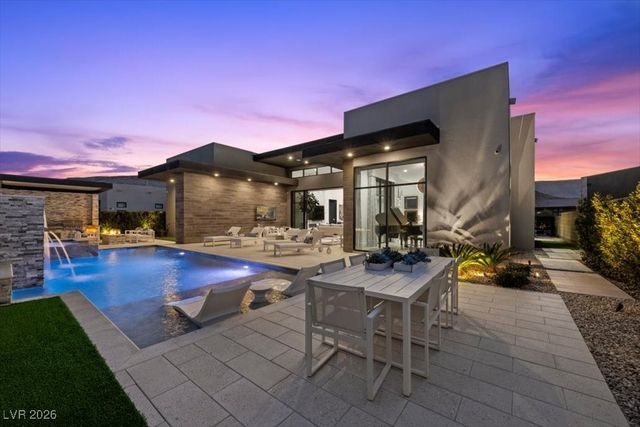 10974 Sanctuary Cove Court, Las Vegas, NV 89135