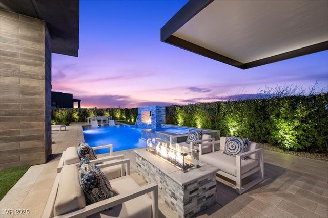 10974 Sanctuary Cove Court, Las Vegas, NV 89135