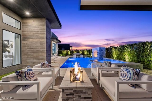 10974 Sanctuary Cove Court, Las Vegas, NV 89135