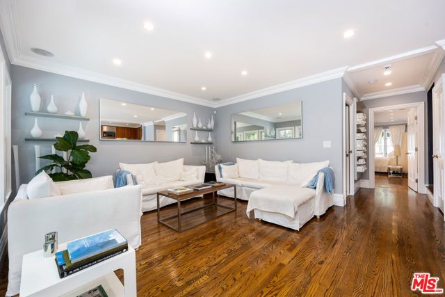 1322 Londonderry Place, Los Angeles, CA 90069