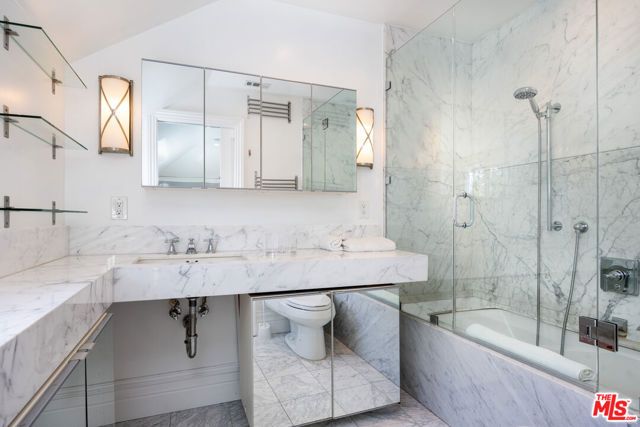 1322 Londonderry Place, Los Angeles, CA 90069