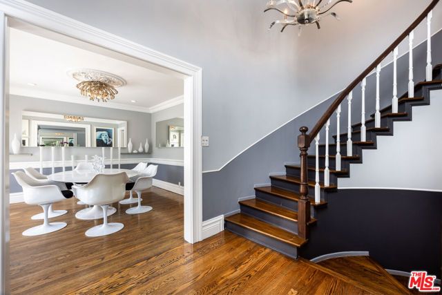 1322 Londonderry Place, Los Angeles, CA 90069