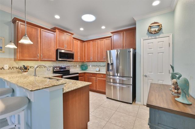 5527 SUNSET FALLS DRIVE, Apollo Beach, FL 33572