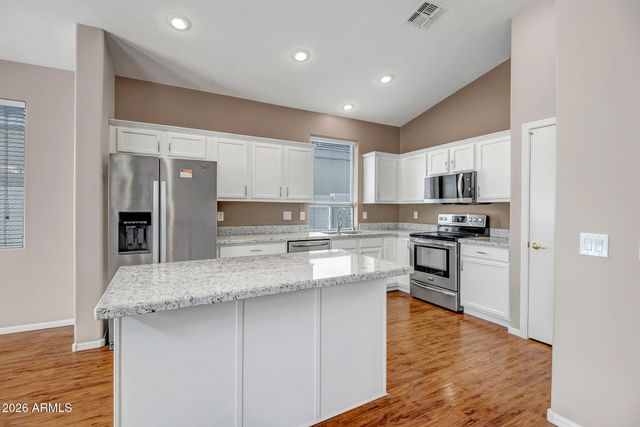 18145 W BUENA VISTA Drive, Surprise, AZ 85374