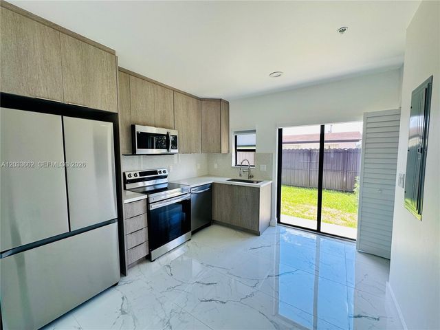 19229 NW 37 Avenue, Miami Gardens, FL 33056