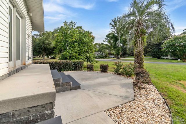 116 Julia Way, Gulf Breeze, FL 32561