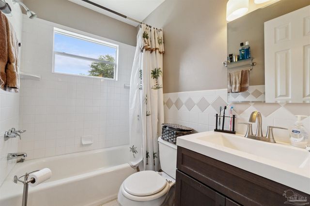 116 Julia Way, Gulf Breeze, FL 32561