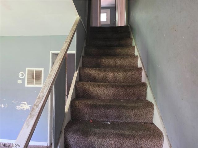 19418 Meadowlark Lane, Warrensville Heights, OH 44128