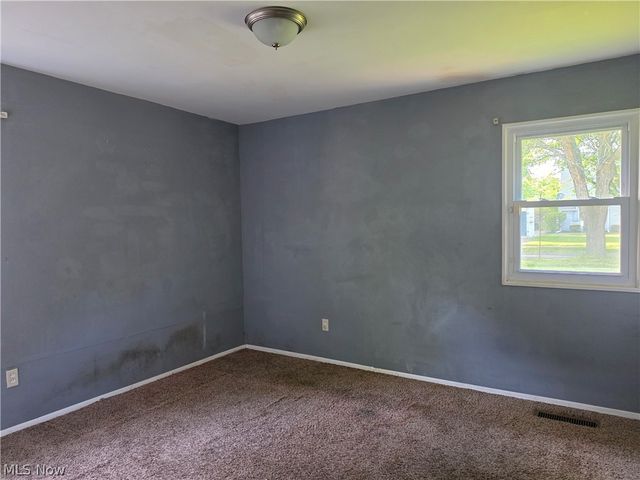 19418 Meadowlark Lane, Warrensville Heights, OH 44128
