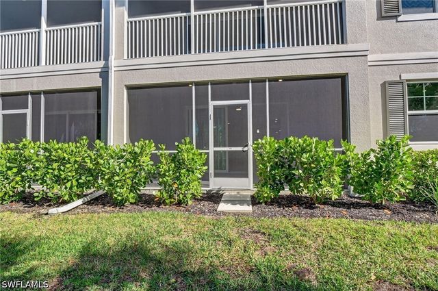286 Indies DR E 101, Naples, FL 34114