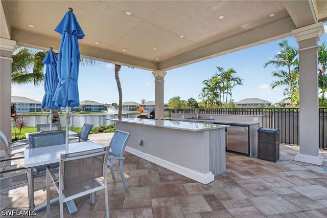 286 Indies DR E 101, Naples, FL 34114