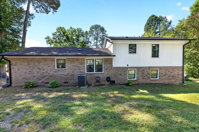 1403 Maple Avenue, Apex, NC 27502