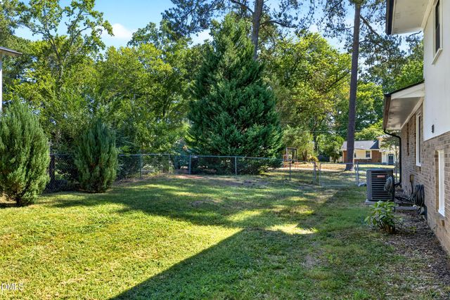 1403 Maple Avenue, Apex, NC 27502