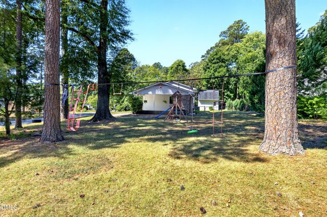 1403 Maple Avenue, Apex, NC 27502