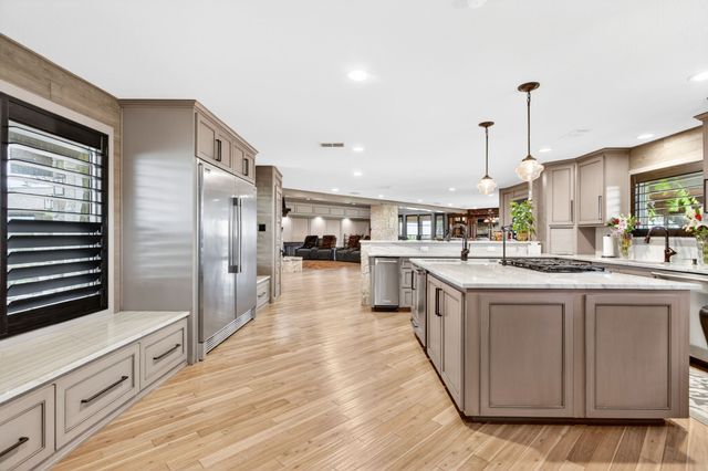 3601 W Fm 4, Cleburne, TX 76033