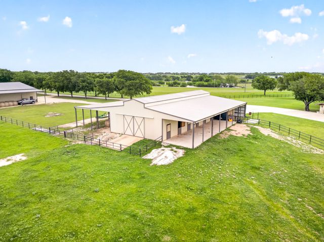 3601 W Fm 4, Cleburne, TX 76033