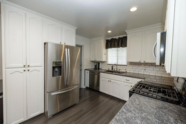 1505 Hamilton Ave, Modesto, CA 95350