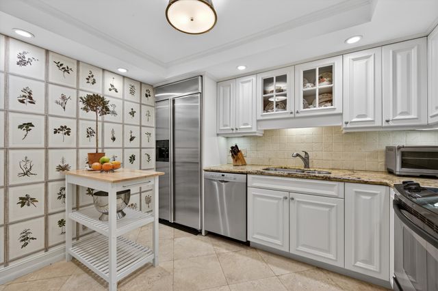 434 Chilean Avenue 2b, Palm Beach, FL 33480