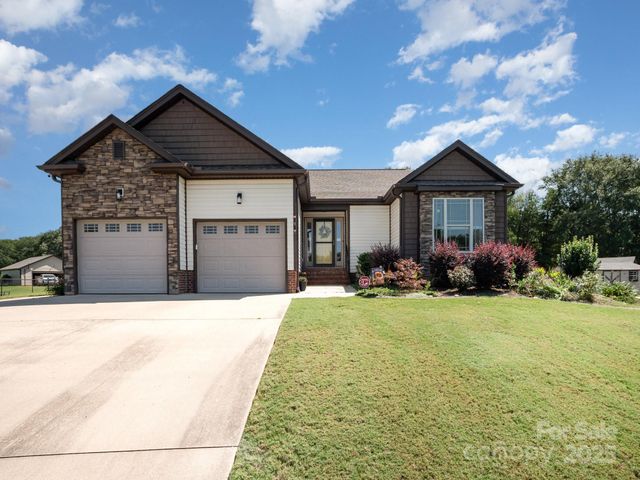 190 Glendower Lane, Chesnee, SC 29323
