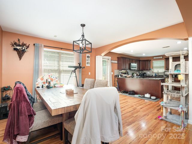 190 Glendower Lane, Chesnee, SC 29323