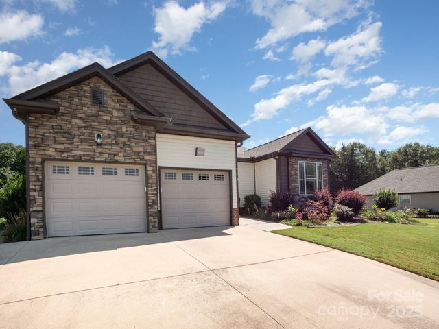 190 Glendower Lane, Chesnee, SC 29323