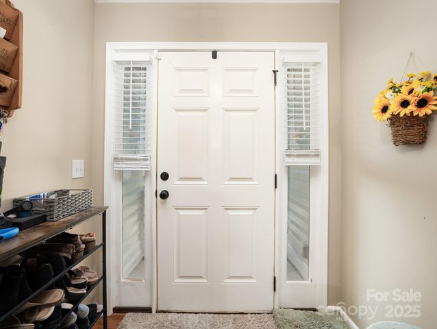 190 Glendower Lane, Chesnee, SC 29323