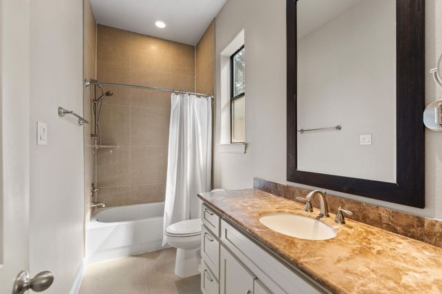 2306 Hadley Street, Houston, TX 77003