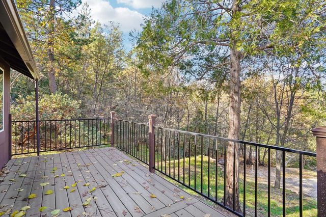 53451 Middleridge Drive, Idyllwild, CA 92549