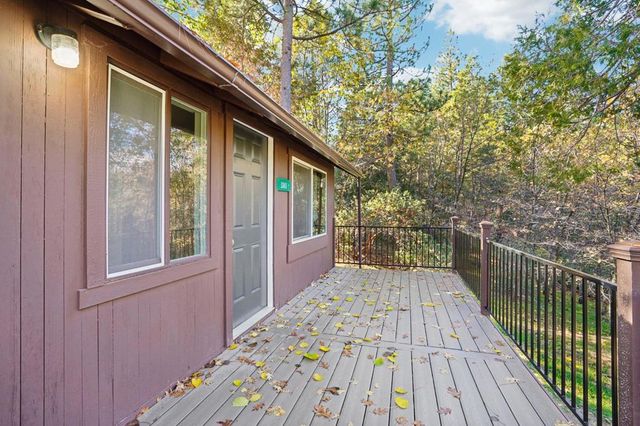 53451 Middleridge Drive, Idyllwild, CA 92549