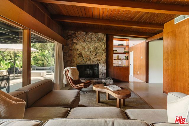 15256 Rayneta Drive, Sherman Oaks, CA 91403