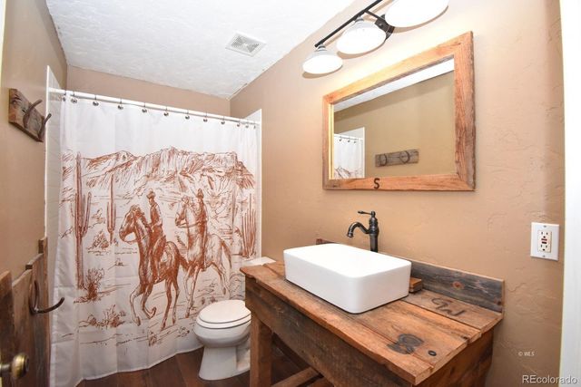 6820 County Road 328, Westcliffe, CO 81252