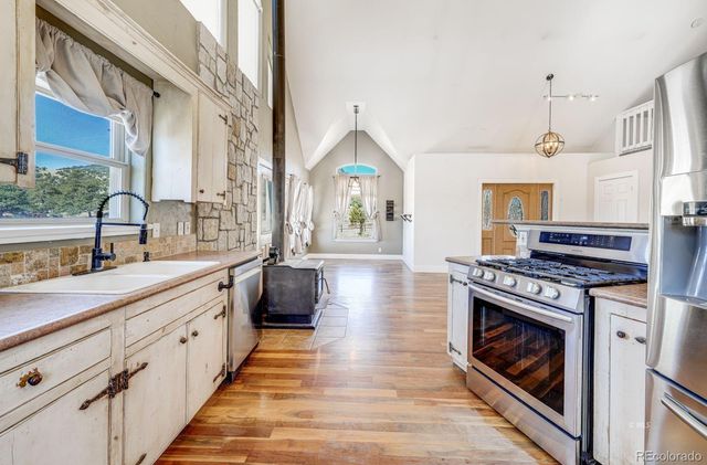 6820 County Road 328, Westcliffe, CO 81252