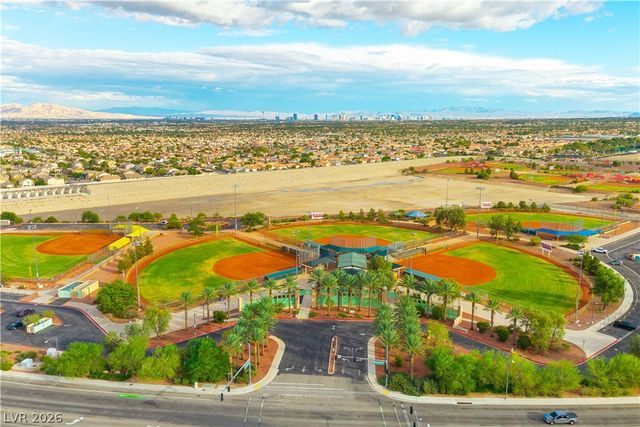 10424 Grassyrock Court, Las Vegas, NV 89129