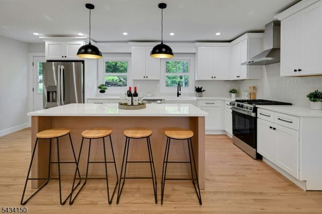 47 Fieldstone Dr, Morris Twp., NJ 07960