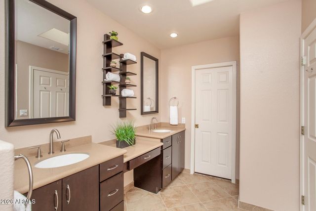 7771 E FOXMORE Lane, Scottsdale, AZ 85258