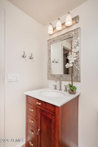 7771 E FOXMORE Lane, Scottsdale, AZ 85258