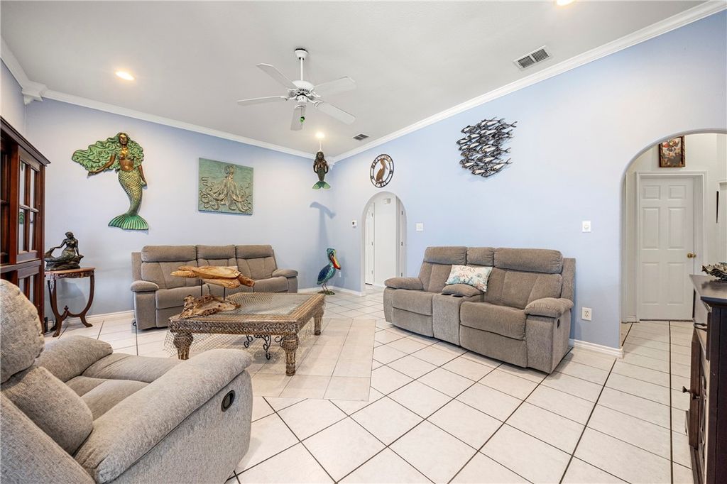 14242 Allamanda Dr, Corpus Christi, TX 78418 — photo 4