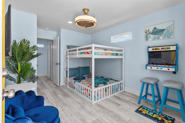 622 Fin Alley, Surfside Beach, TX 77541