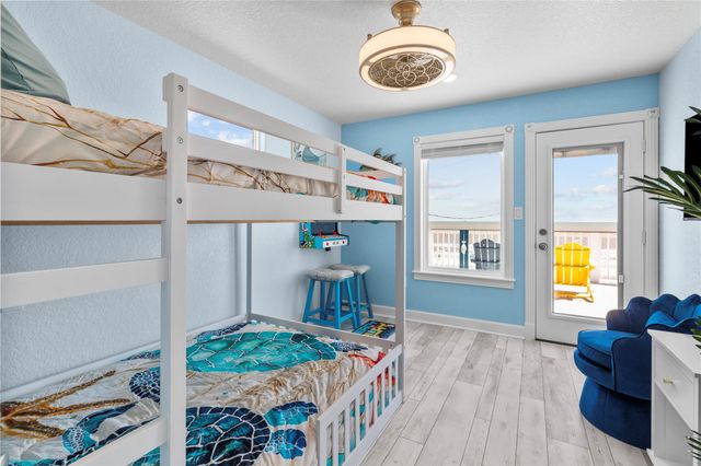 622 Fin Alley, Surfside Beach, TX 77541