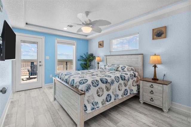 622 Fin Alley, Surfside Beach, TX 77541