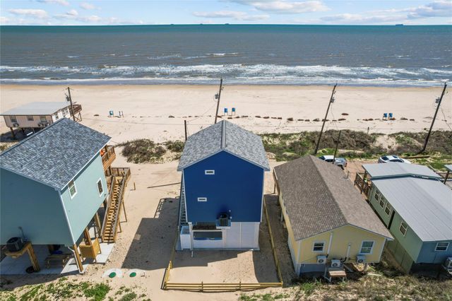 622 Fin Alley, Surfside Beach, TX 77541